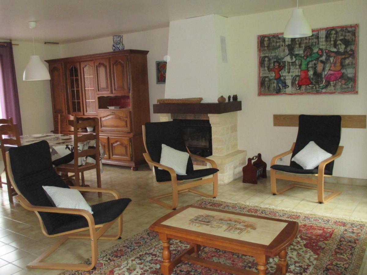 Villa La Griotterie à Saint-Amand-en-Puisaye Extérieur photo