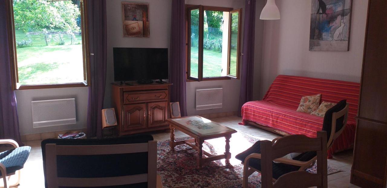 Villa La Griotterie à Saint-Amand-en-Puisaye Extérieur photo